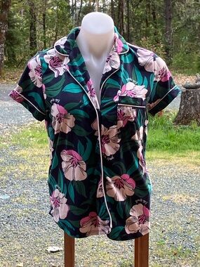 Kate Spade Small floral knit pajama top with chest pocket